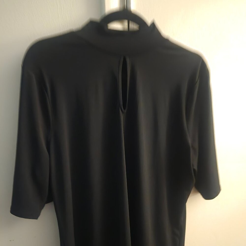 🖤 7th Avenue Design Studio Keyhole Top – Worn Once 🖤